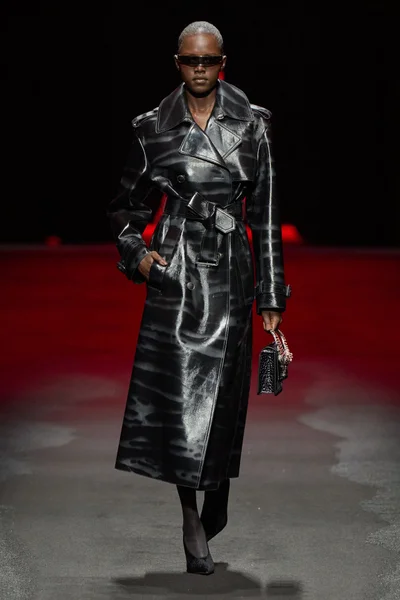 Look 40